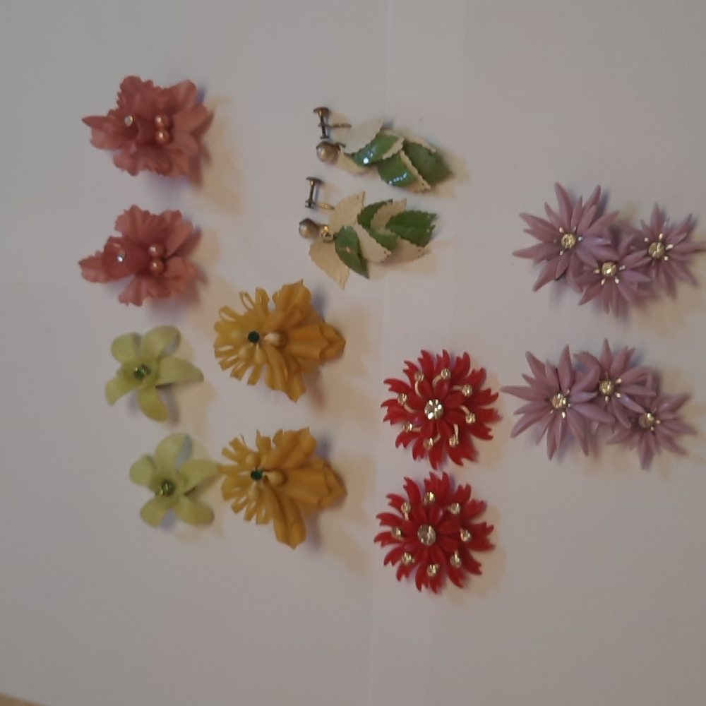 Set of 6 pair mid-century clip earrings